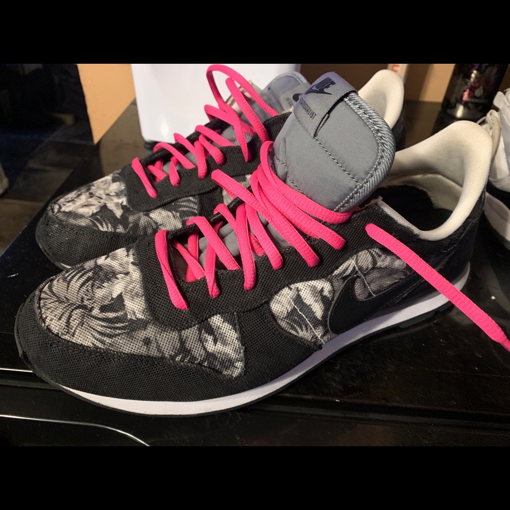 Custom Painted Nike Internationalist GPX Tropical